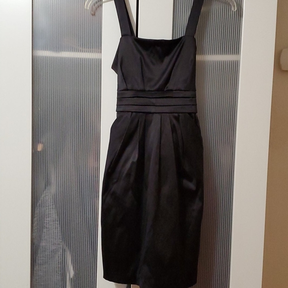 DRESS - Picture 2 of 4